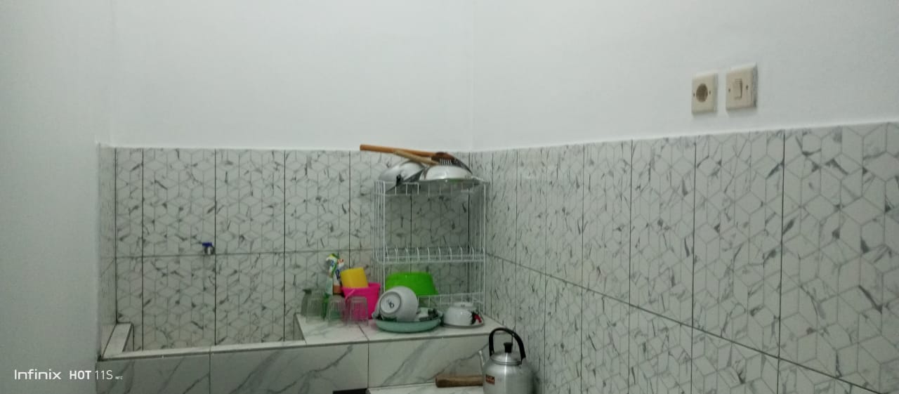 Dapur bersama bersih Kost Almawadah